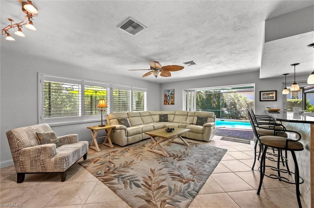 191 Beachcomber St, Marco Island, FL 34145-15