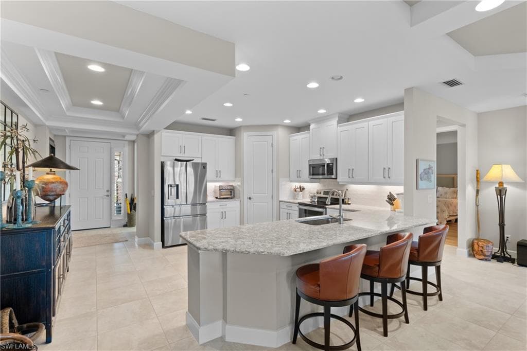 9646 Montelanico Loop 102, Naples, FL 34119-7