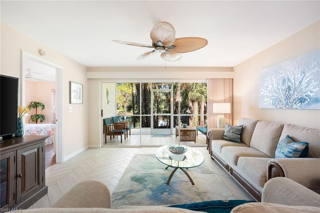 1100 Sarah Jean Cir A106, Naples, FL 34110-8