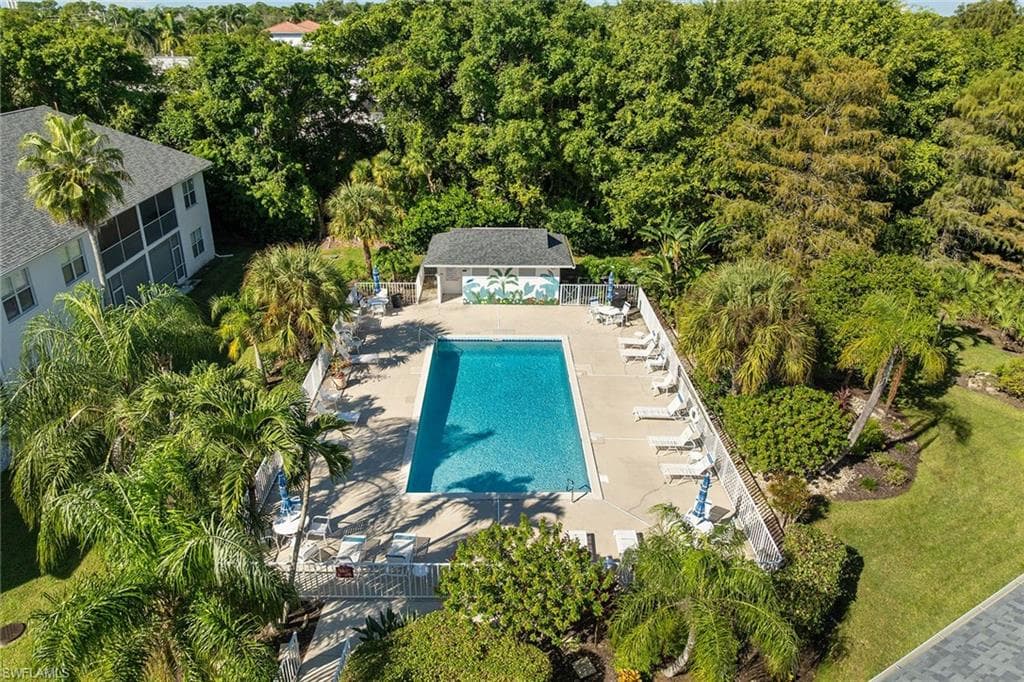 1100 Sarah Jean Cir A106, Naples, FL 34110-33