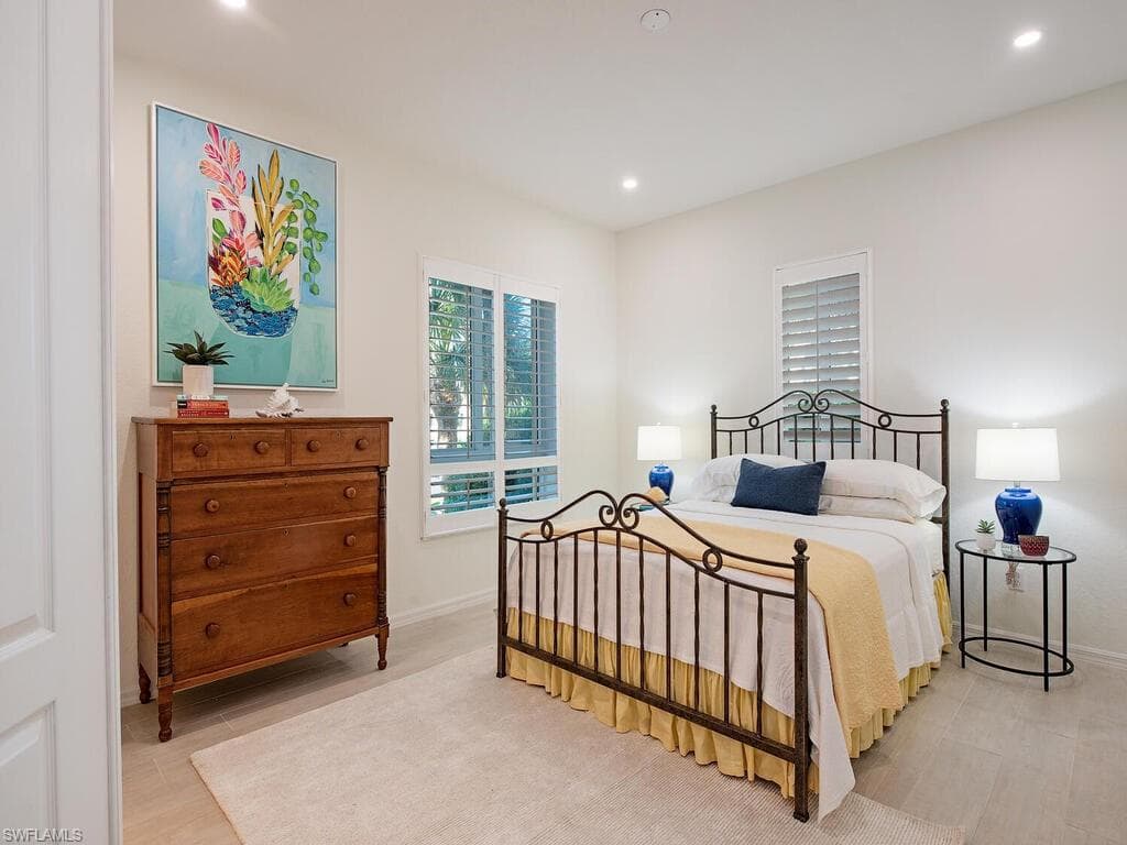 7671 Pebble Creek Cir 101, Naples, FL 34108-8