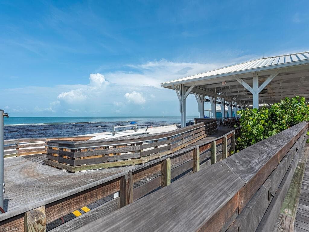 7671 Pebble Creek Cir 101, Naples, FL 34108-26