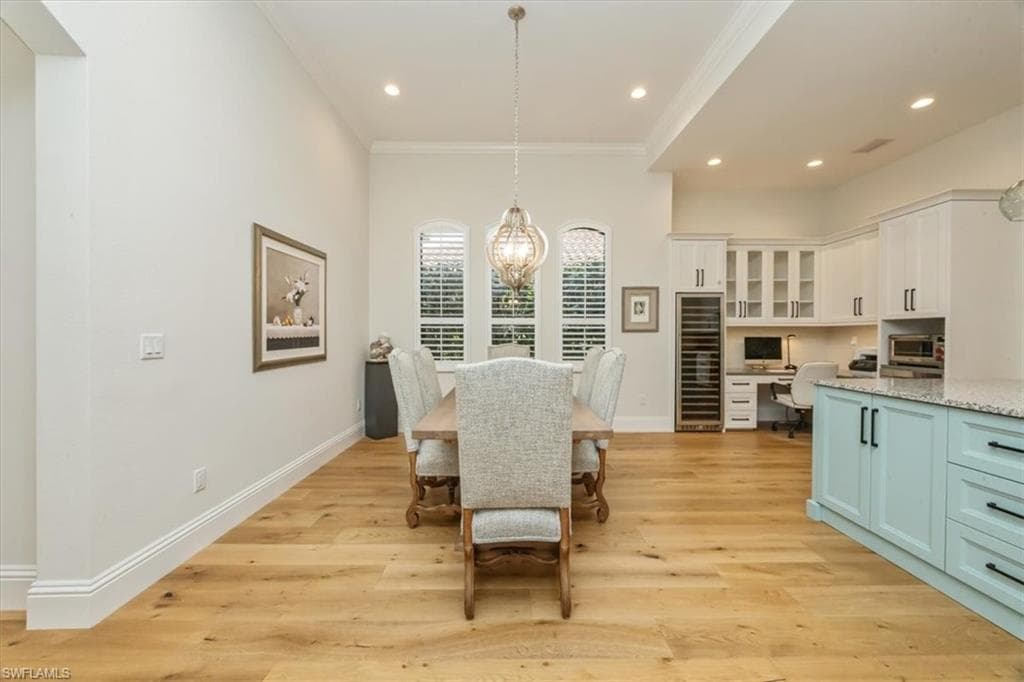 1007 Tivoli Dr, Naples, FL 34104-9