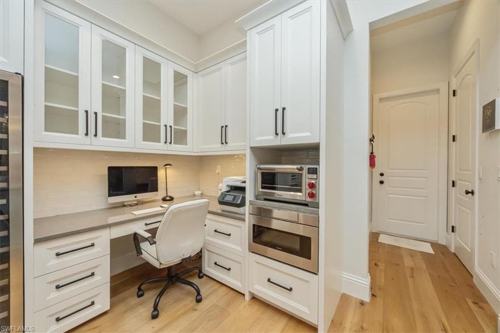 1007 Tivoli Dr, Naples, FL 34104-11