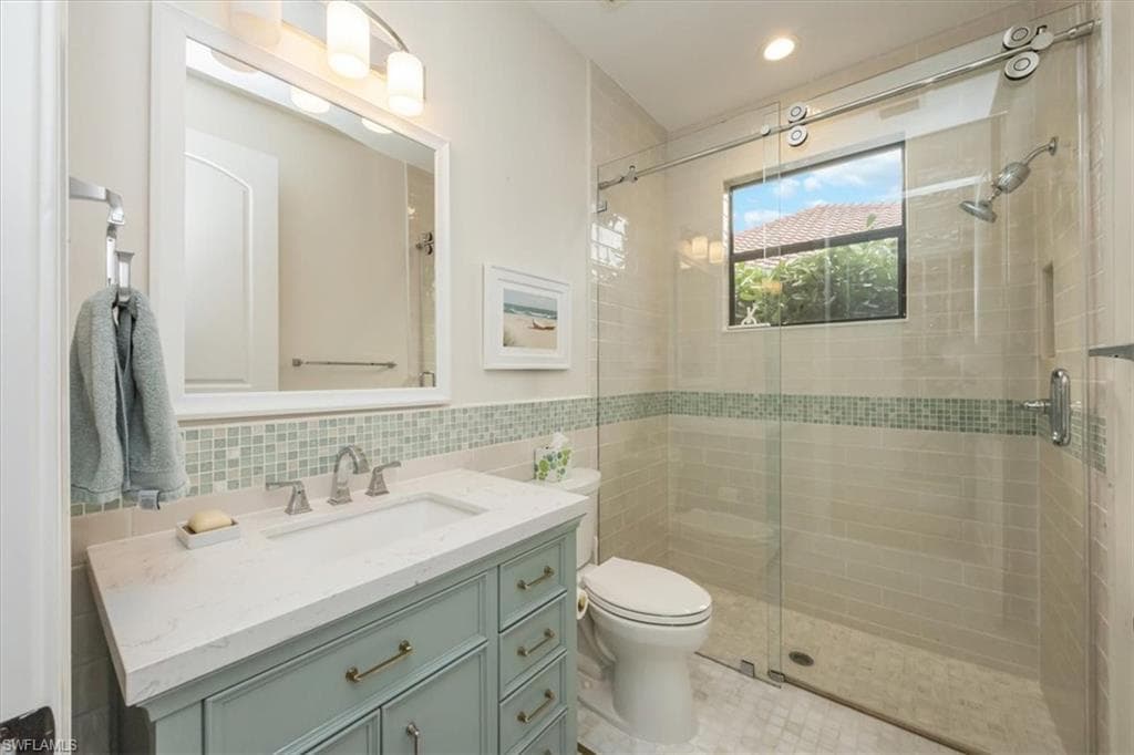 1007 Tivoli Dr, Naples, FL 34104-19