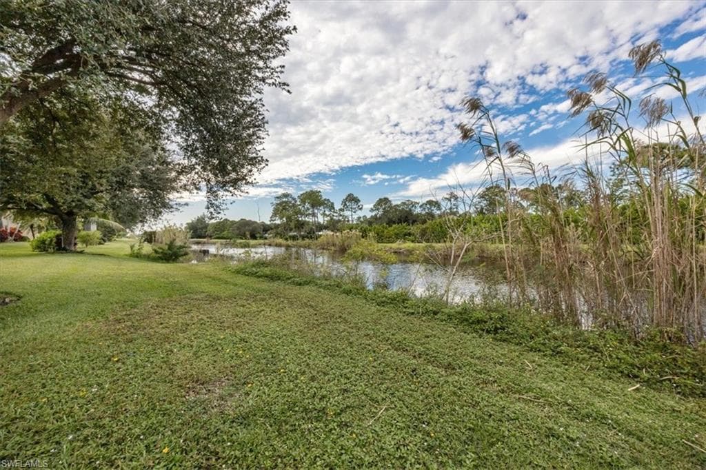 1007 Tivoli Dr, Naples, FL 34104-24