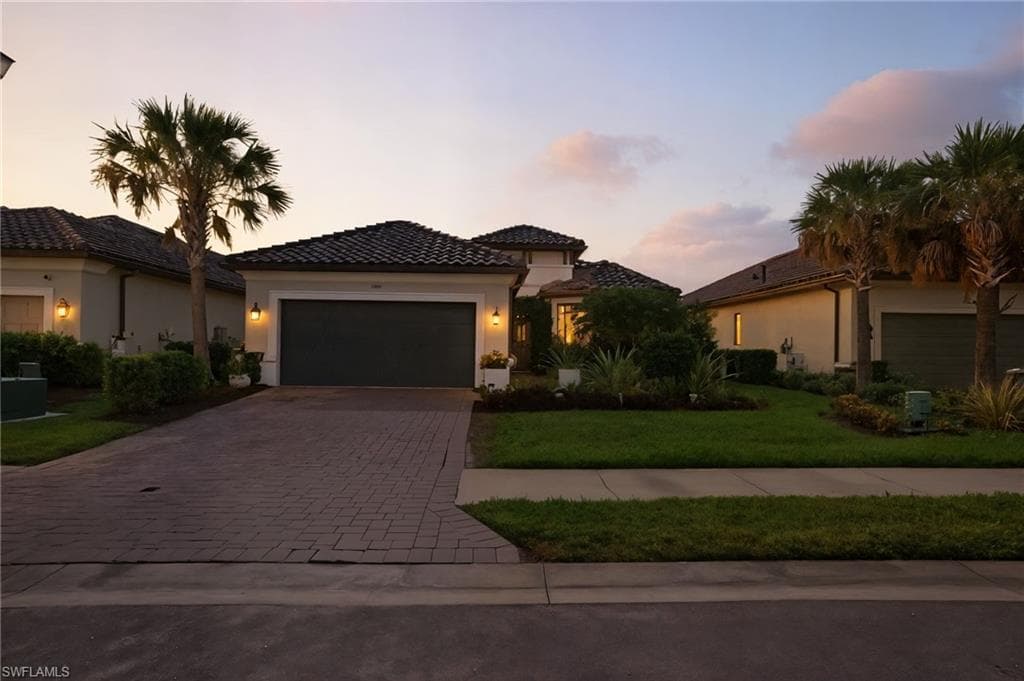 8190 Lucello Ter S, Naples, FL 34114-34