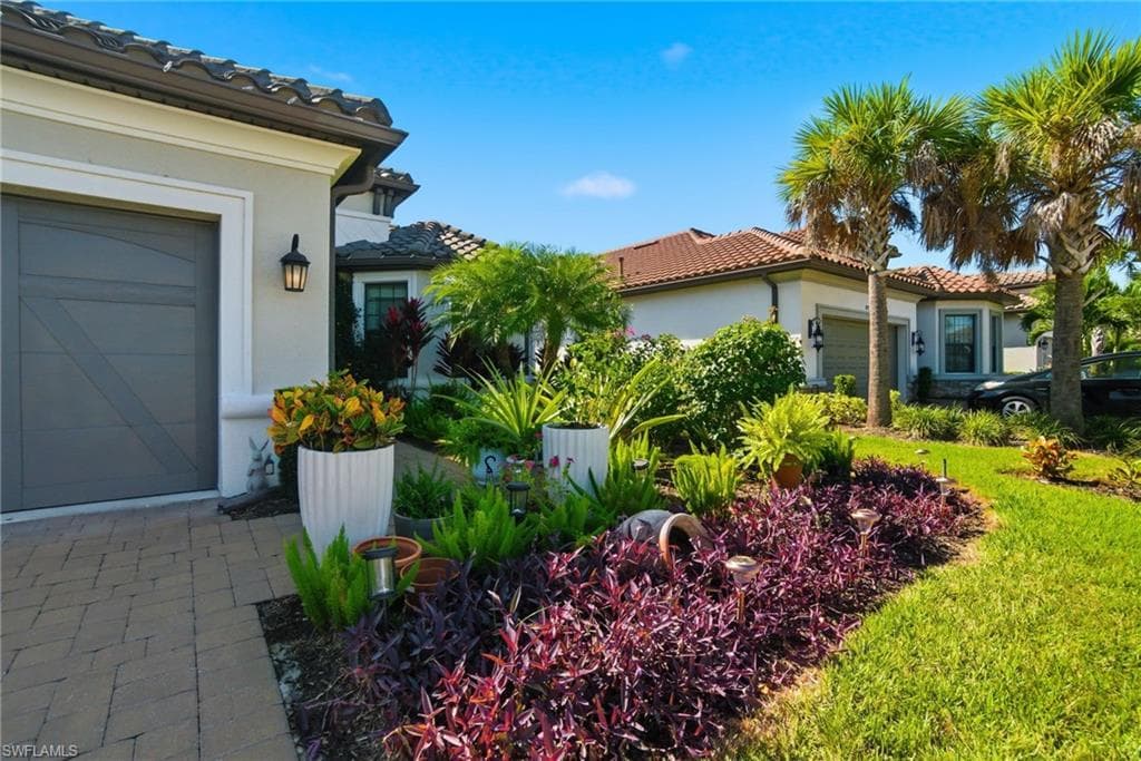 8190 Lucello Ter S, Naples, FL 34114-6