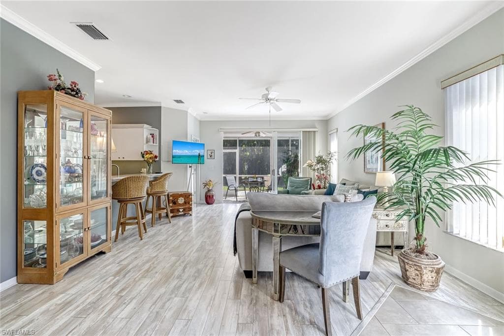 795 Crossfield Cir 85, Naples, FL 34104-3