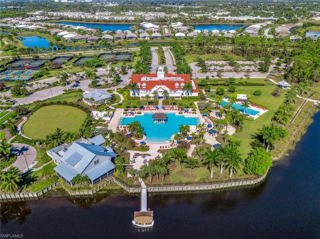 6933 Saona Ct, Naples, FL 34113-32