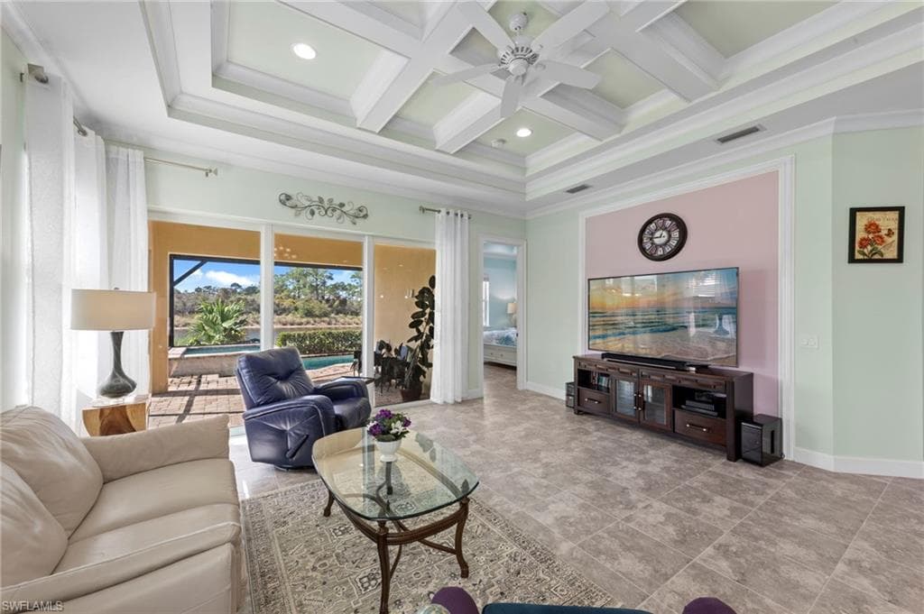 6933 Saona Ct, Naples, FL 34113-6