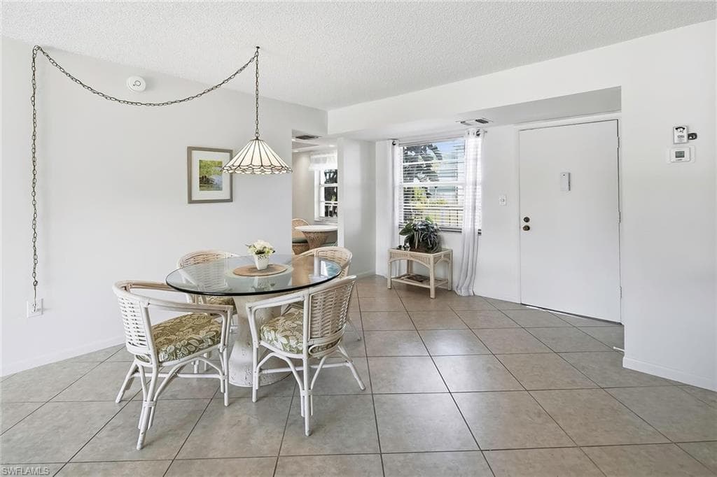 1200 Blue Point Ave A1, Naples, FL 34102-14