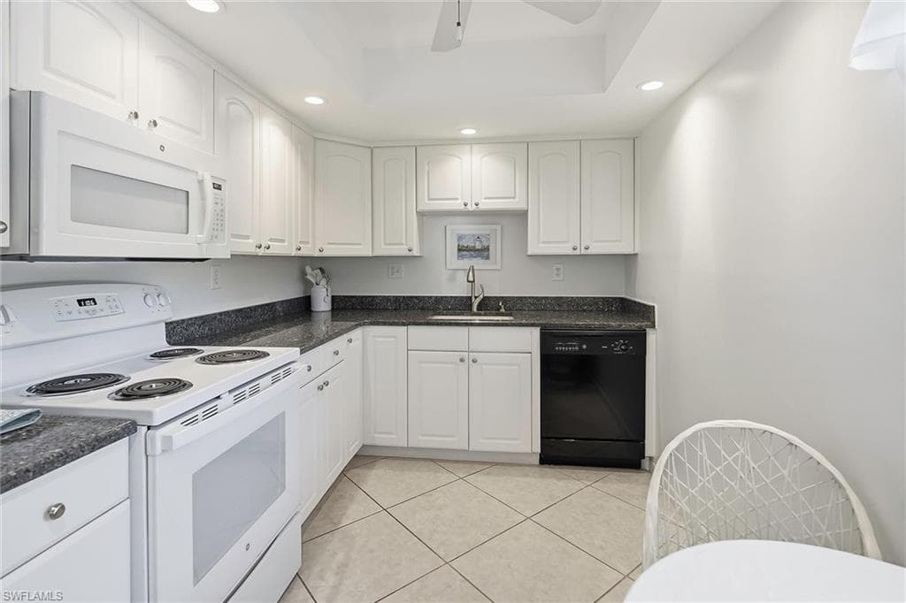 1200 Blue Point Ave A1, Naples, FL 34102-15