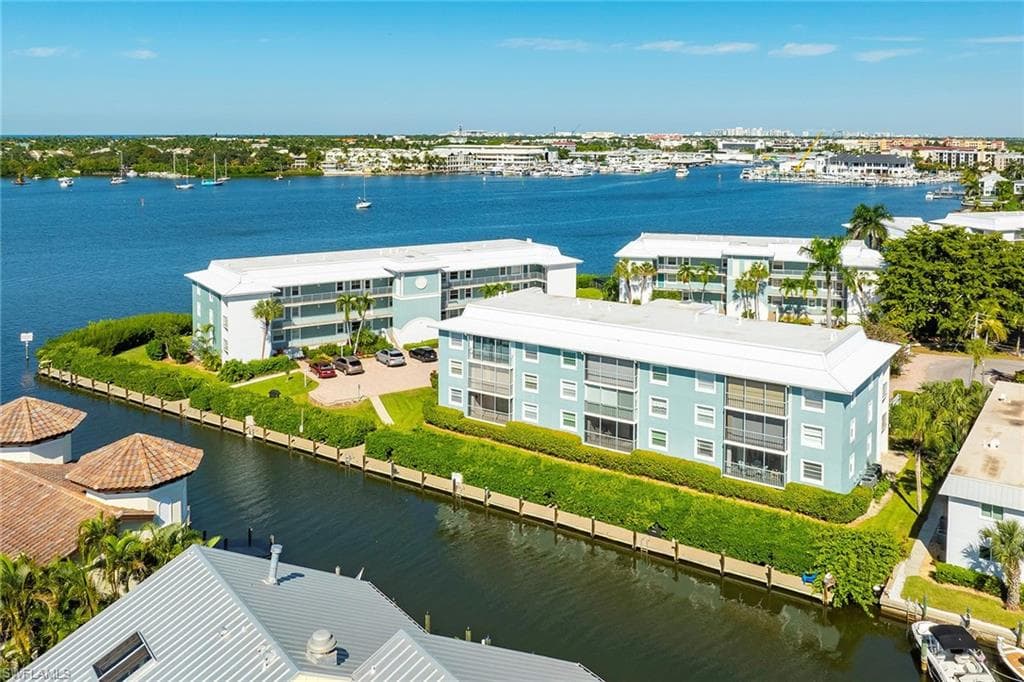 1200 Blue Point Ave A1, Naples, FL 34102-29