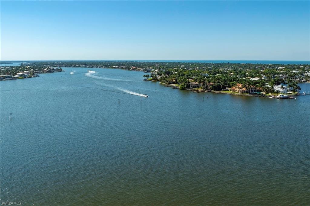 1200 Blue Point Ave A1, Naples, FL 34102-32