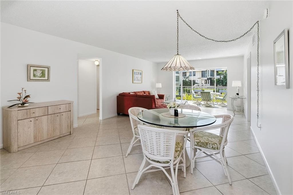 1200 Blue Point Ave A1, Naples, FL 34102-5