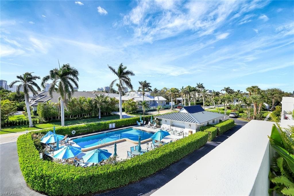 4200 Belair Ln 302, Naples, FL 34103-16