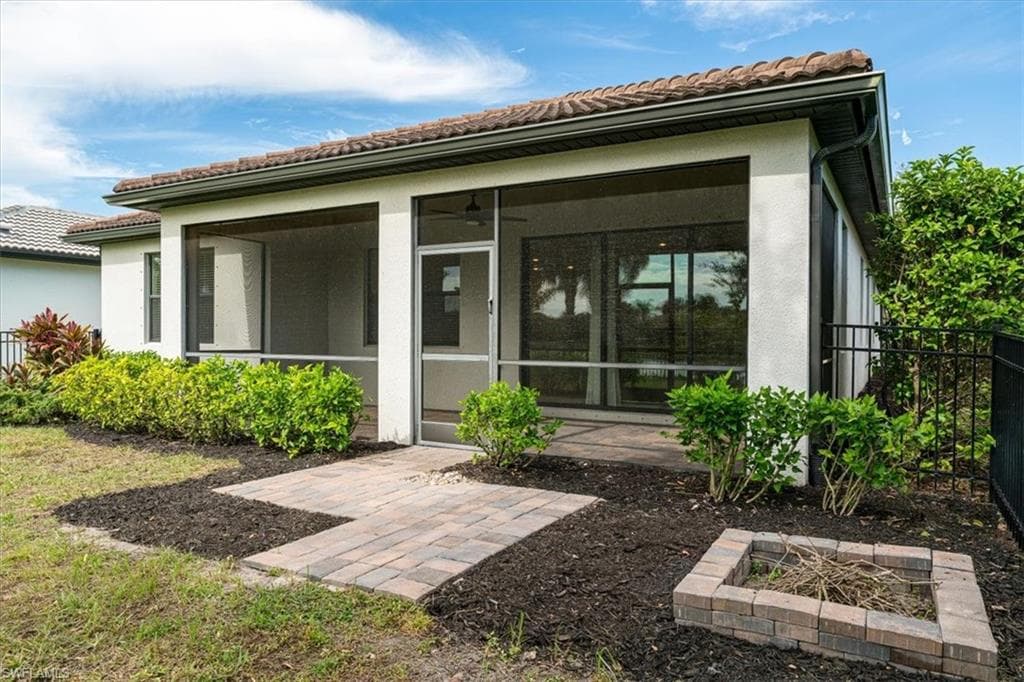 1996 Parson St, Naples, FL 34120-34