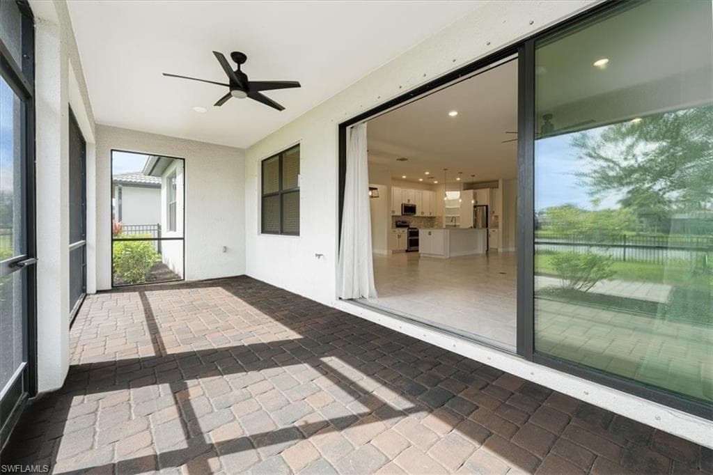 1996 Parson St, Naples, FL 34120-37