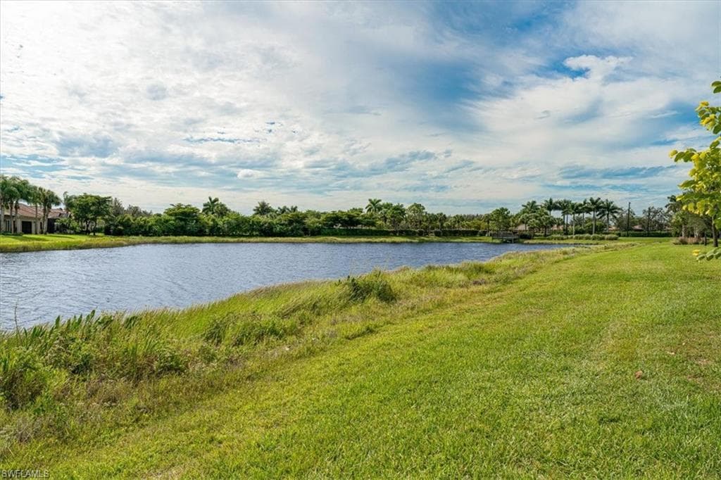 1996 Parson St, Naples, FL 34120-40