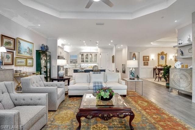 9637 Montelanico Loop 203, Naples, FL 34119-13