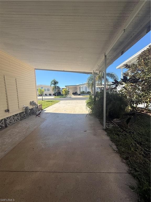 350 Shoreland Dr, Fort Myers, FL 33905-5