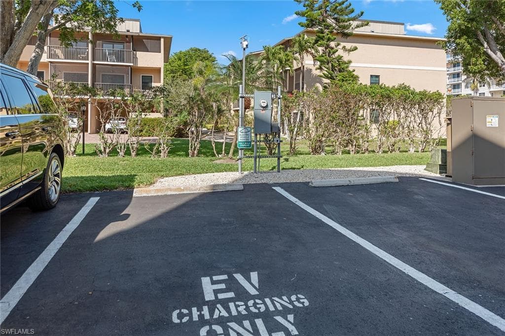 1141 Collier Blvd 103, Marco Island, FL 34145-40