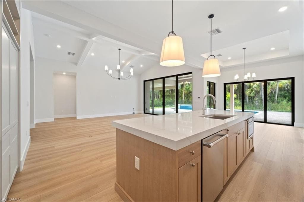 699 1st St NW, Naples, FL 34120-16