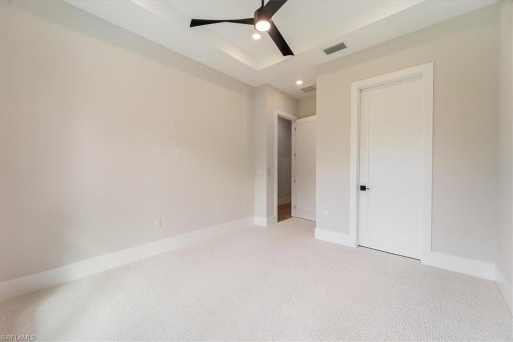 699 1st St NW, Naples, FL 34120-28