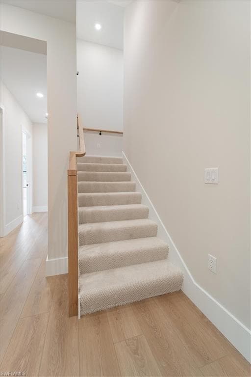 699 1st St NW, Naples, FL 34120-34