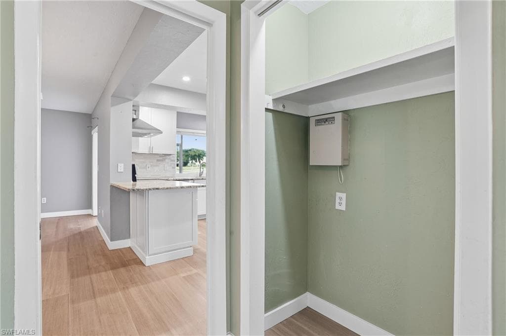 223 Pine Valley Cir, Naples, FL 34113-19