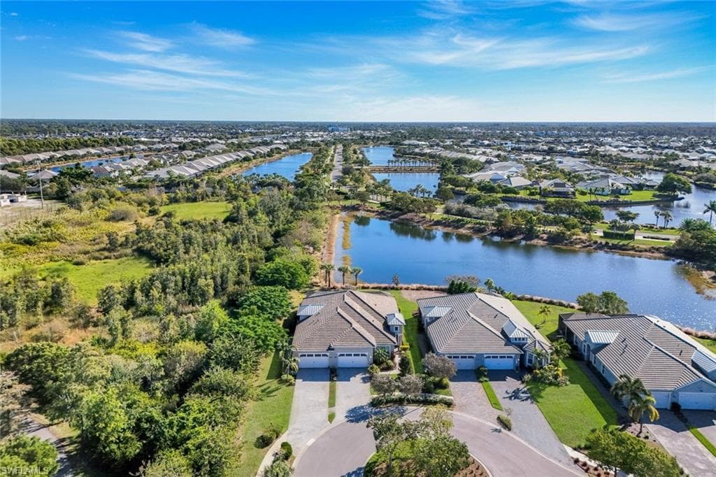 5802 Haiti Dr, Naples, FL 34113-32