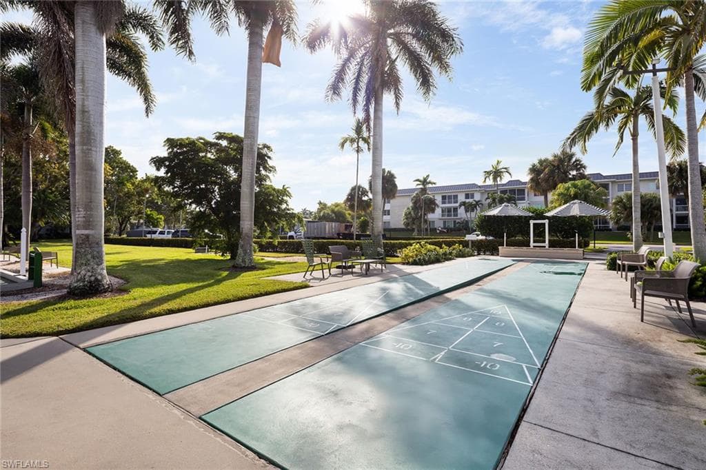 421 12th Ave S A14, Naples, FL 34102-11