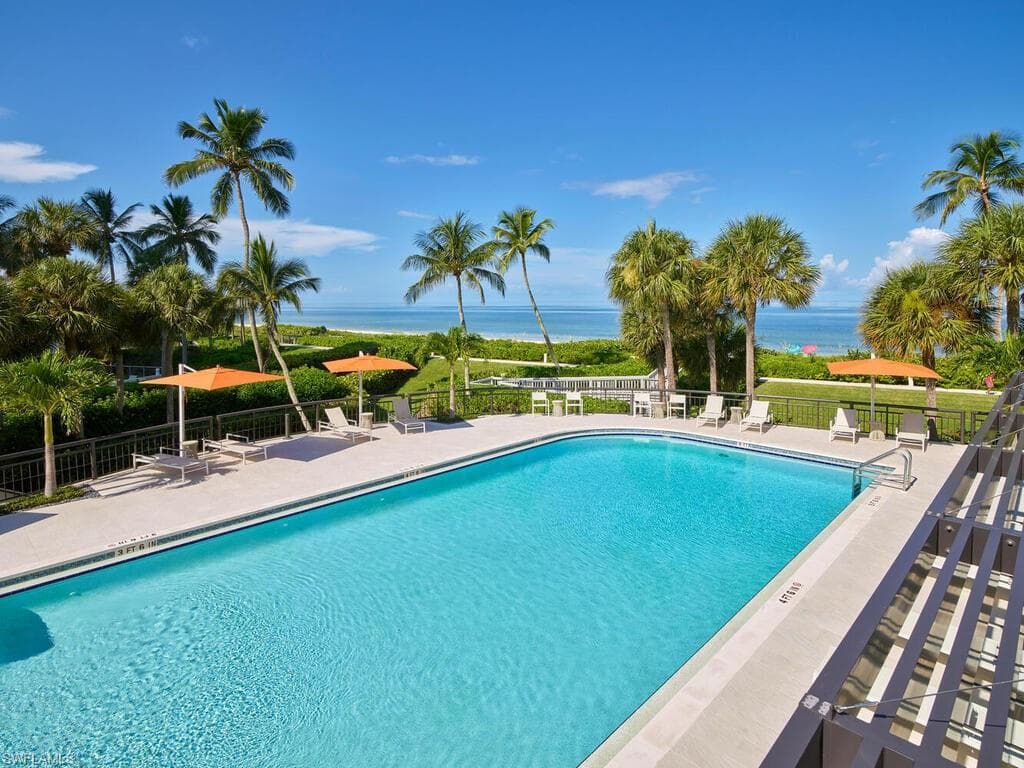 4951 Gulf Shore Blvd N 1204, Naples, FL 34103-18