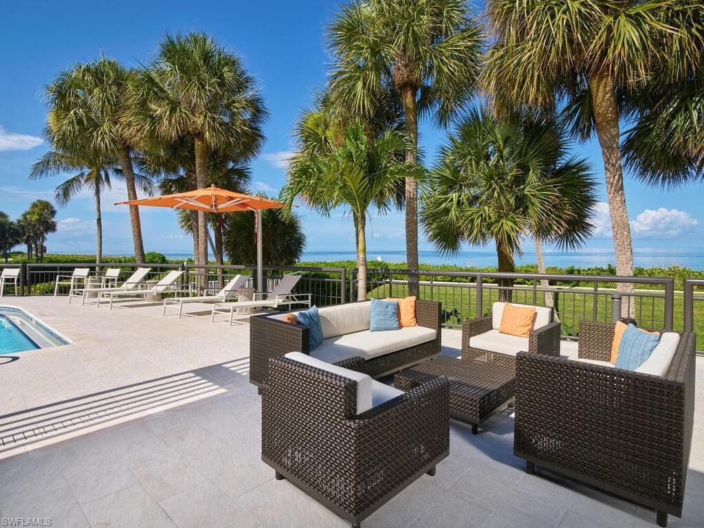 4951 Gulf Shore Blvd N 1204, Naples, FL 34103-20