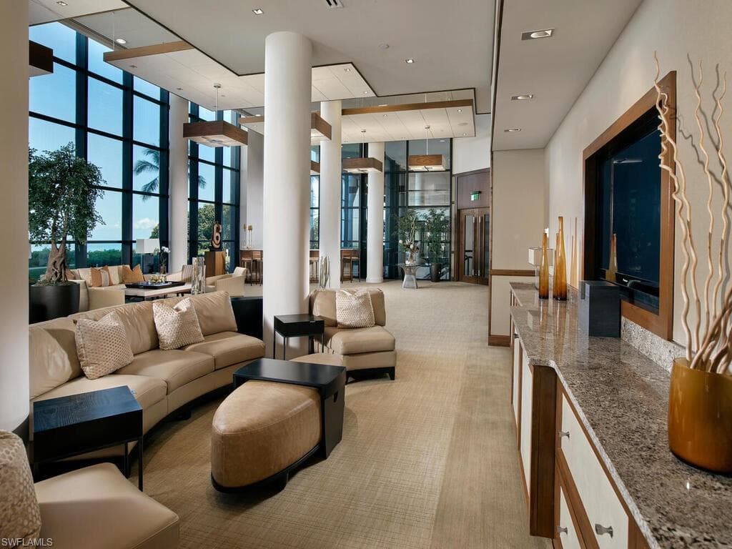 4951 Gulf Shore Blvd N 1204, Naples, FL 34103-24