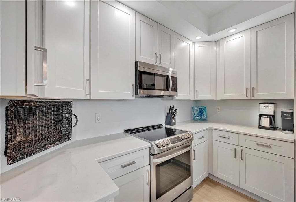 133 Vintage Bay Dr A-15, Marco Island, FL 34145-29