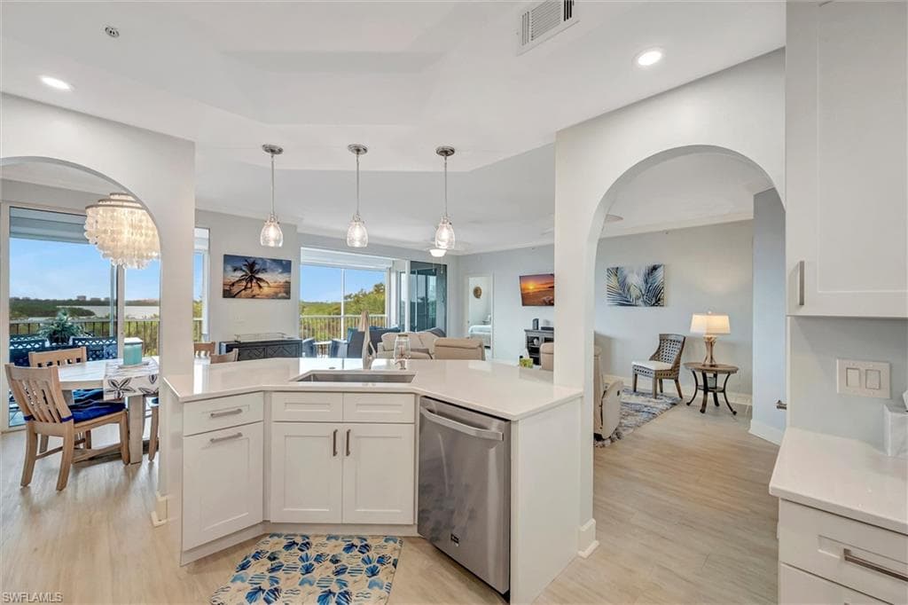 133 Vintage Bay Dr A-15, Marco Island, FL 34145-30