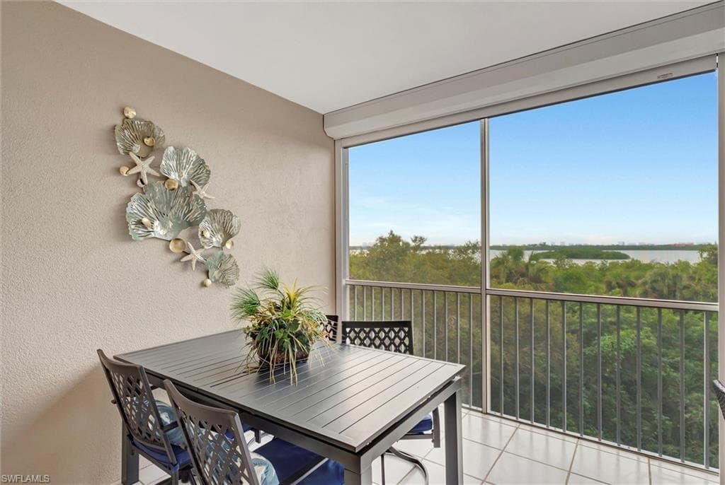 133 Vintage Bay Dr A-15, Marco Island, FL 34145-37