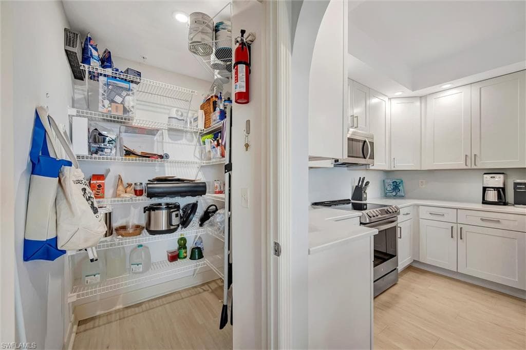 133 Vintage Bay Dr A-15, Marco Island, FL 34145-43