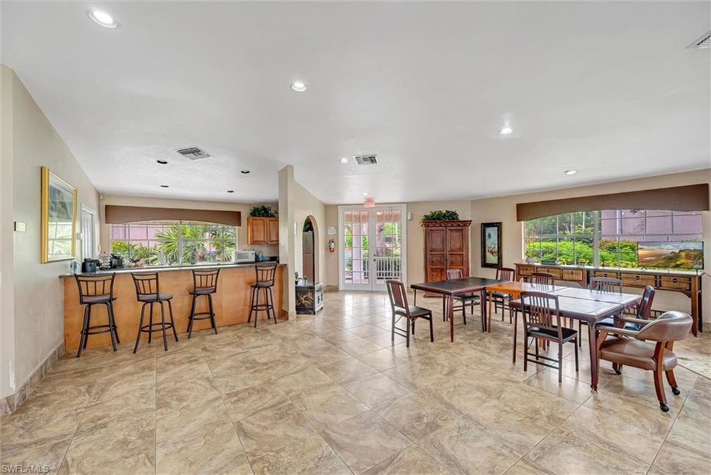 133 Vintage Bay Dr A-15, Marco Island, FL 34145-44