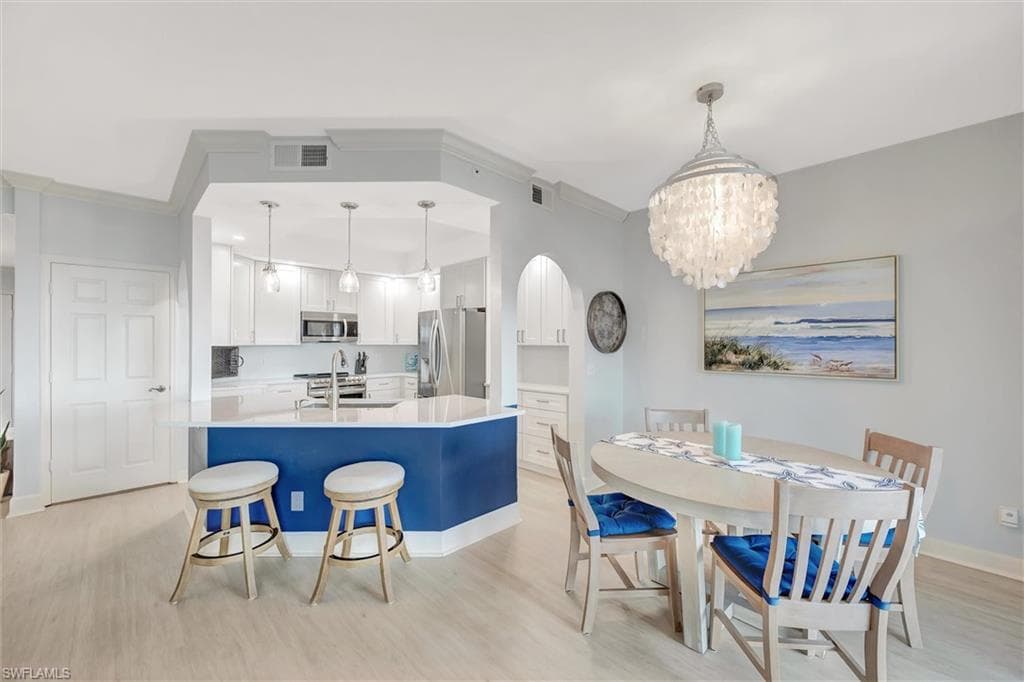 133 Vintage Bay Dr A-15, Marco Island, FL 34145-4