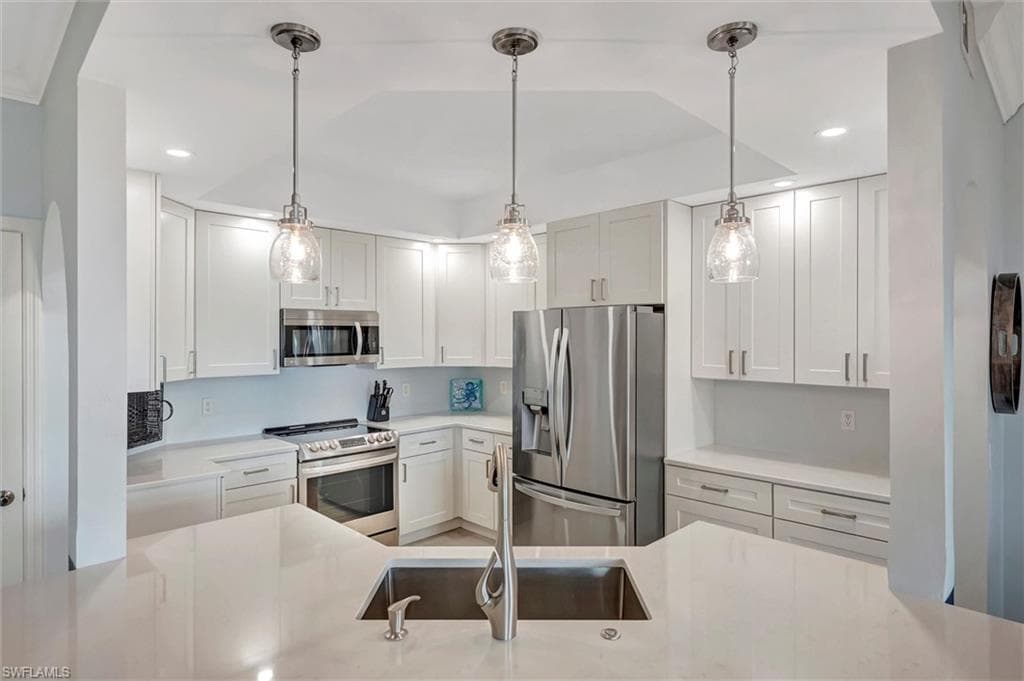 133 Vintage Bay Dr A-15, Marco Island, FL 34145-5