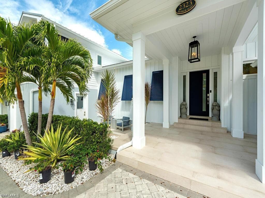 2323 Harbor Rd, Naples, FL 34104-10