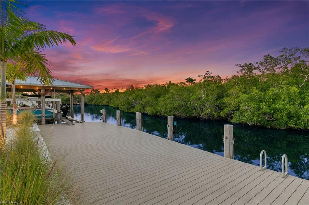 2323 Harbor Rd, Naples, FL 34104-32