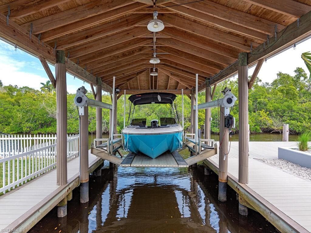 2323 Harbor Rd, Naples, FL 34104-34