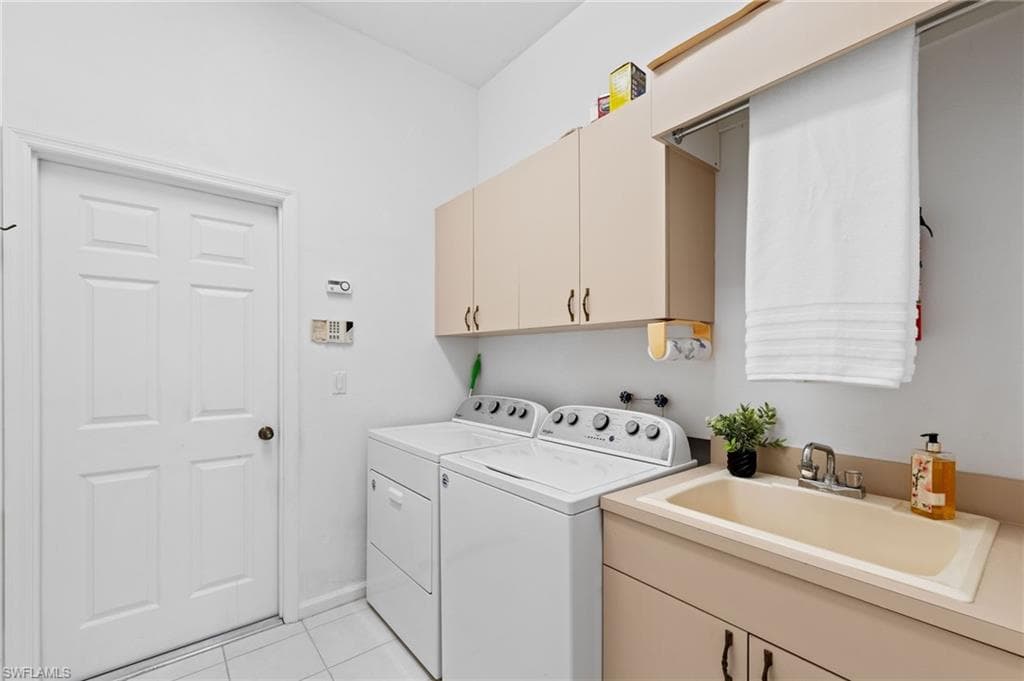 12384 Eagle Ct, Estero, FL 33928-20