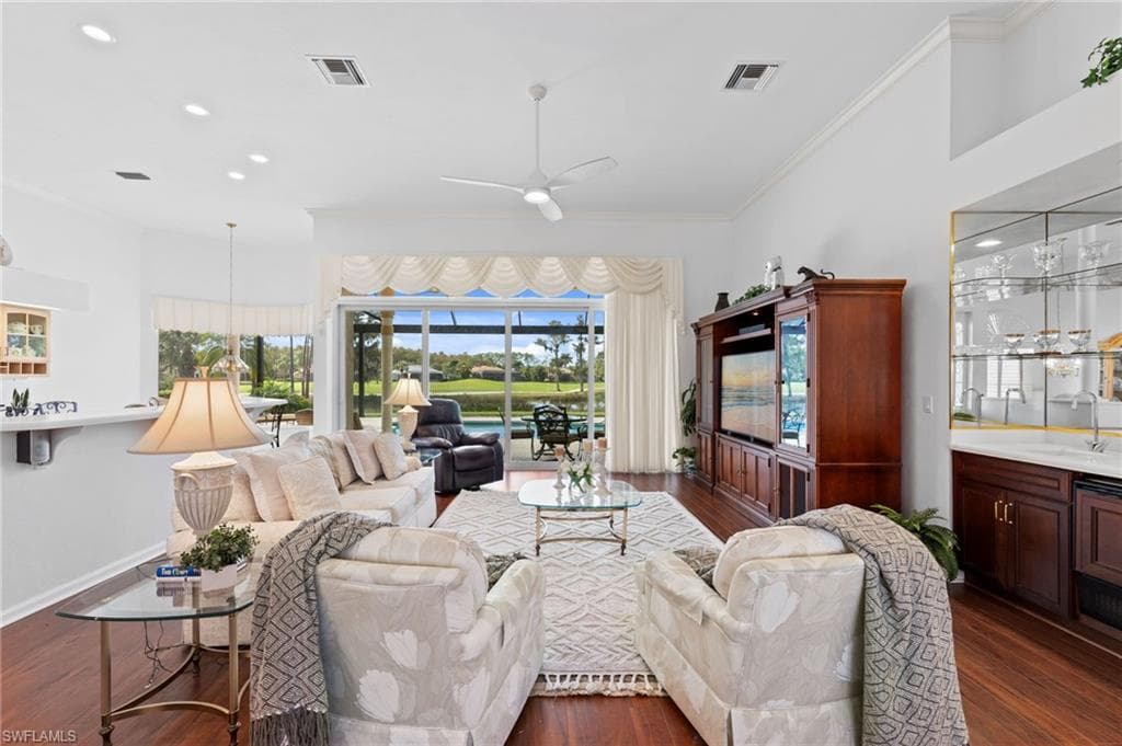 12384 Eagle Ct, Estero, FL 33928-3