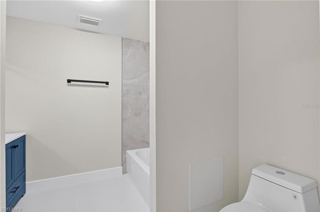 2801 7th St SW, Lehigh Acres, FL 33976-19