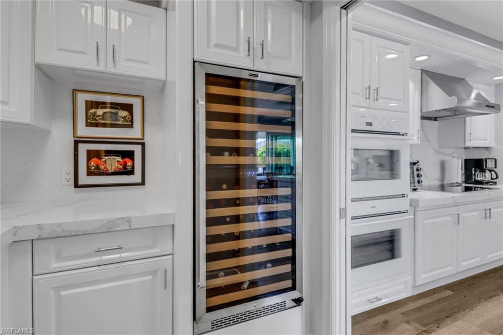 368 Germain Ave, Naples, FL 34108-11